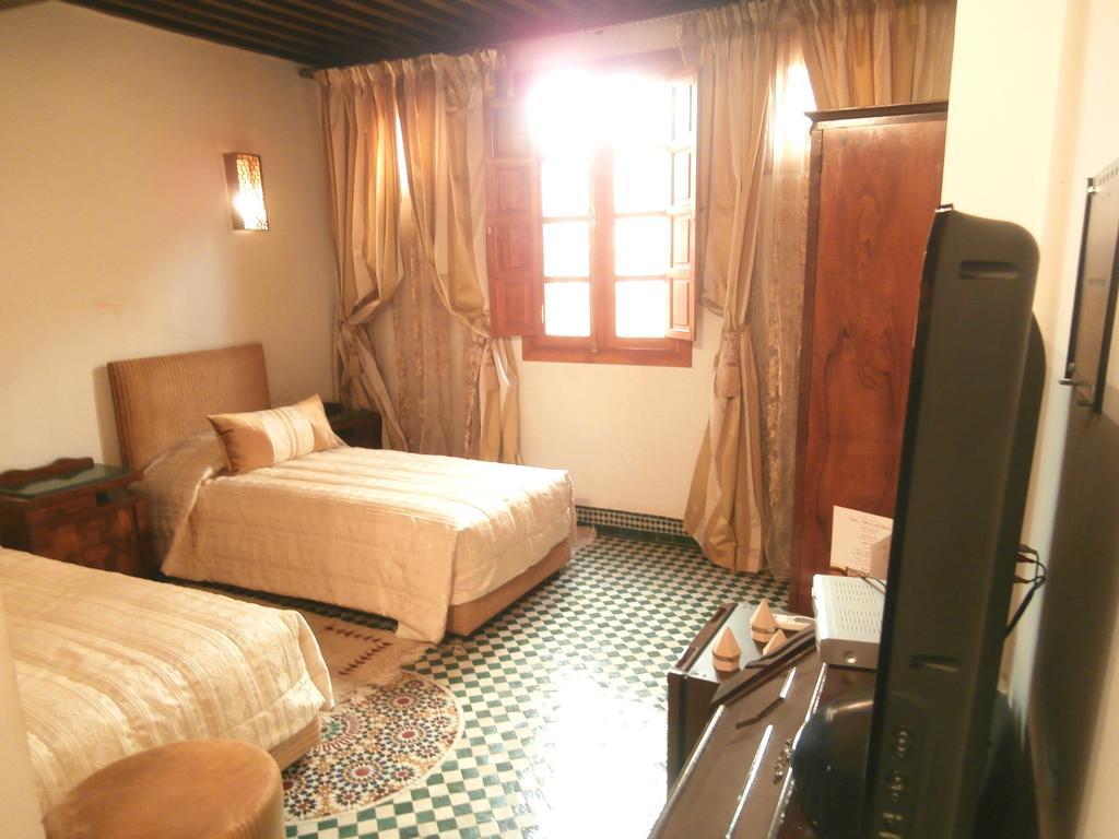 Standard Twin Room,1588085442:JPEG